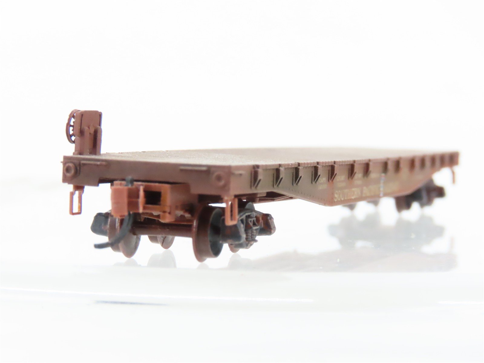 N Scale Micro-Trains 04554030 SP Southern Pacific Flatcar #142545 Weathered