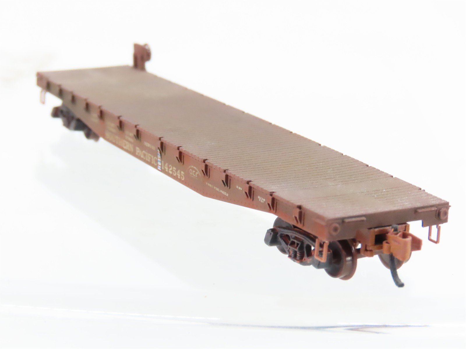 N Scale Micro-Trains 04554030 SP Southern Pacific Flatcar #142545 Weathered