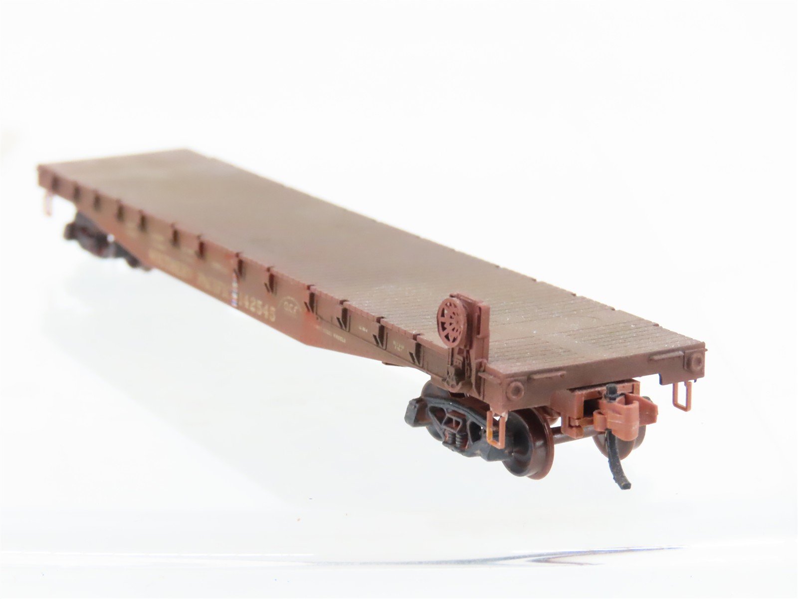 N Scale Micro-Trains 04554030 SP Southern Pacific Flatcar #142545 Weathered