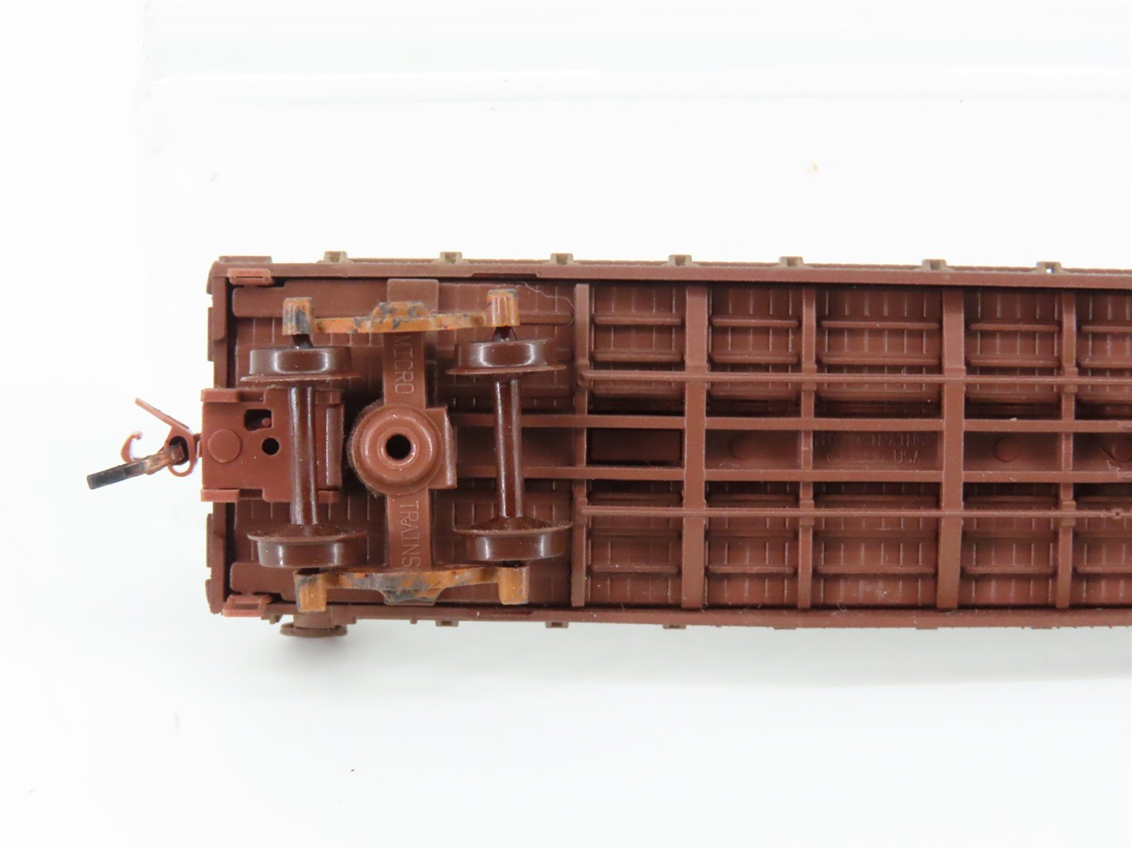 N Scale Micro-Trains 45030 SP Southern Pacific 50' Flatcar #142549 Weathered