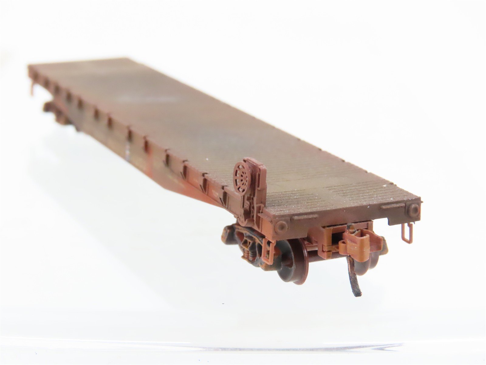 N Scale Micro-Trains 04553030 SP Southern Pacific 50' Flatcar #142533 Weathered
