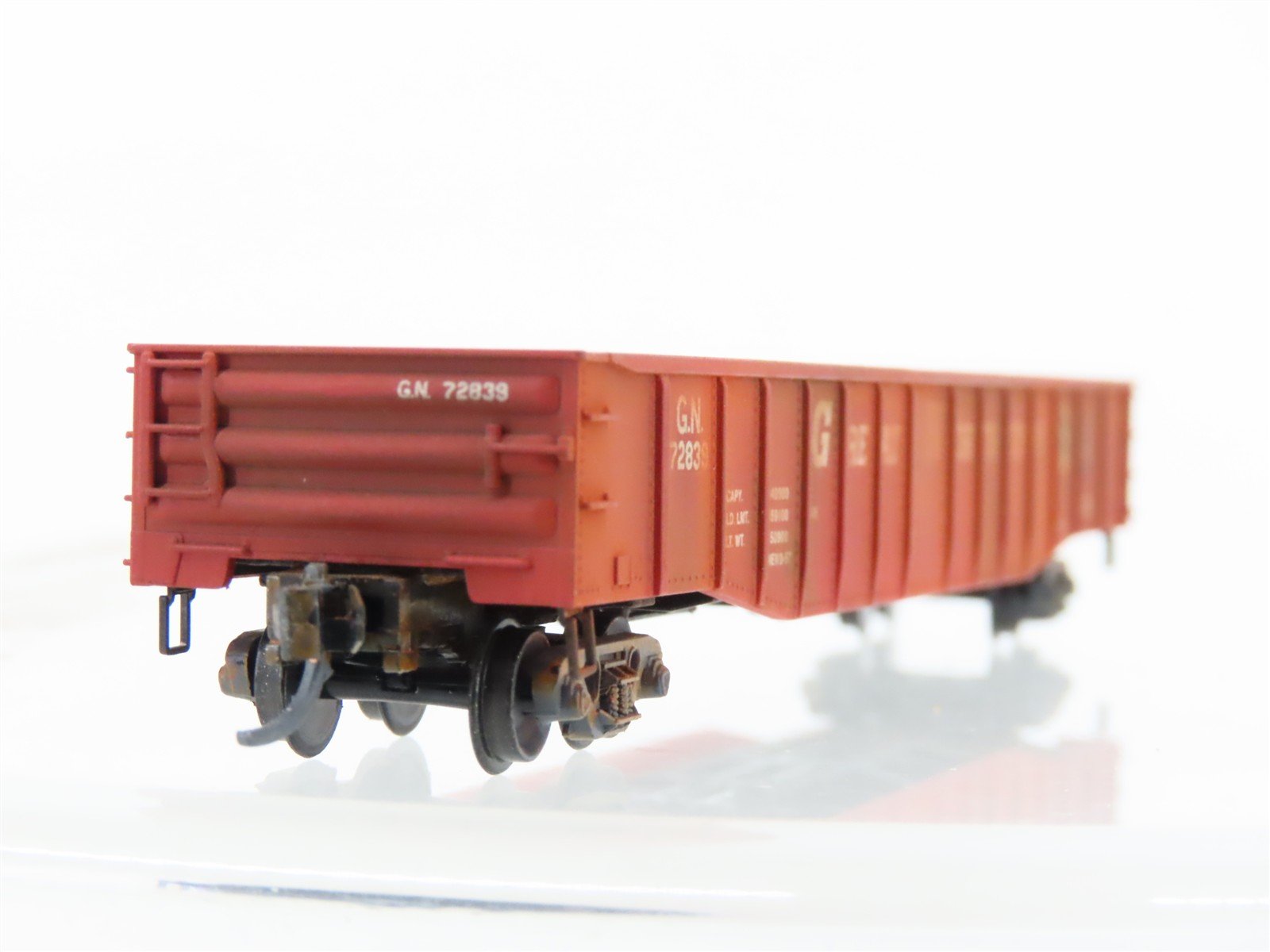 N Scale Micro-Trains 105540 GN Great Northern Gondola #72839 wLoad Weathered