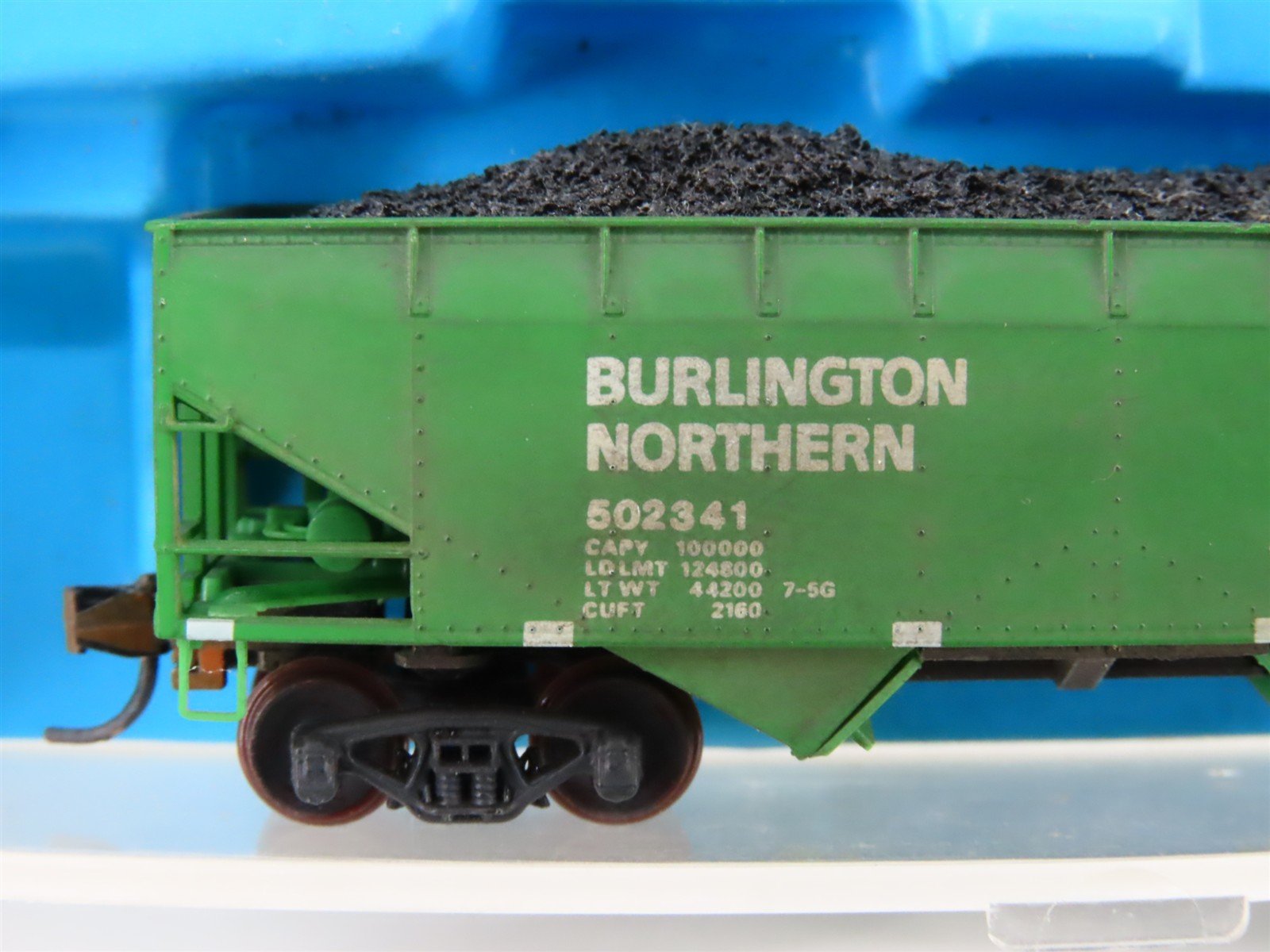 N Scale Micro-Trains BN Burlington Northern 2-Bay Hopper #602341 Weathered