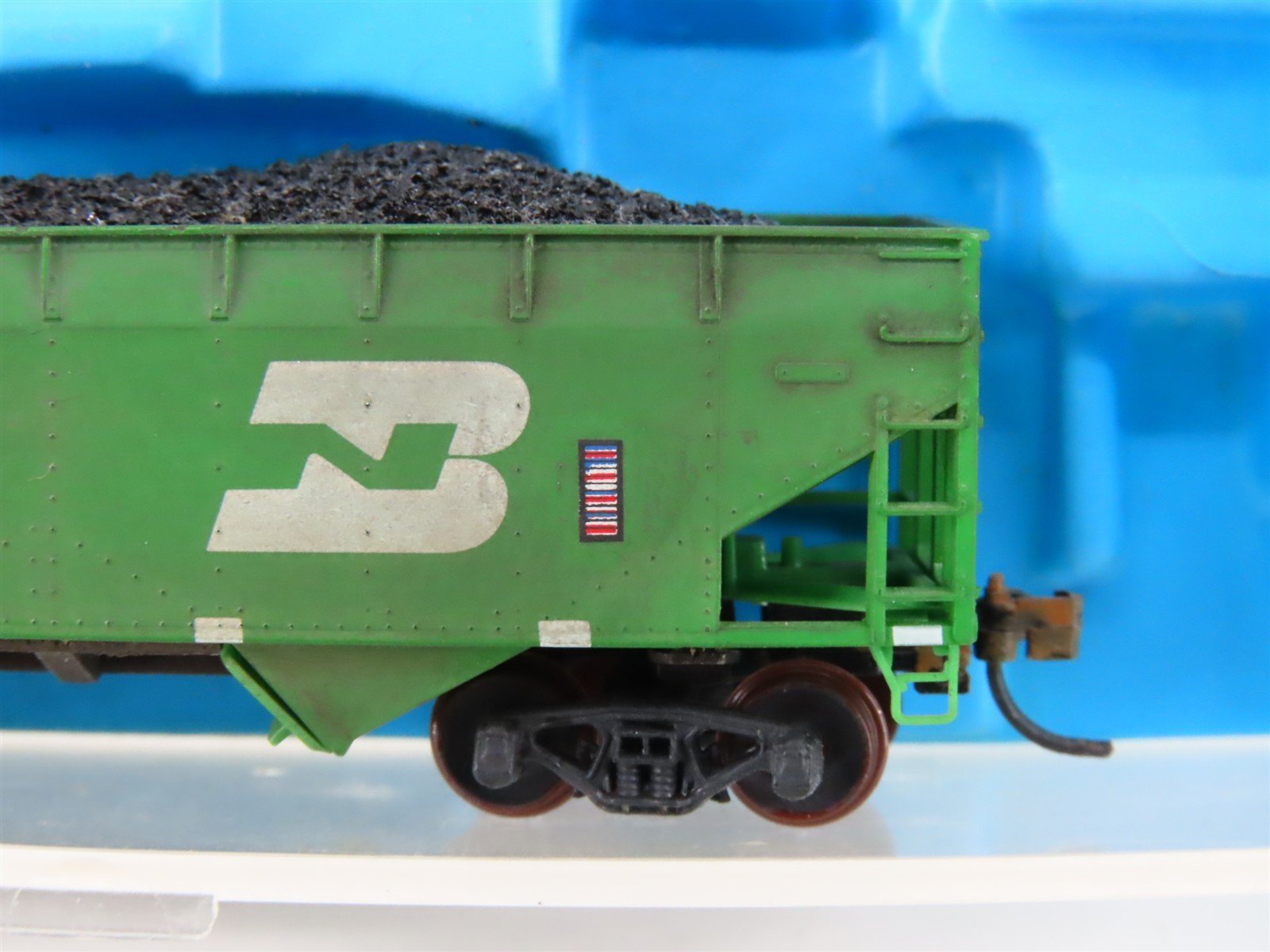 N Scale Micro-Trains BN Burlington Northern 2-Bay Hopper #602341 Weathered