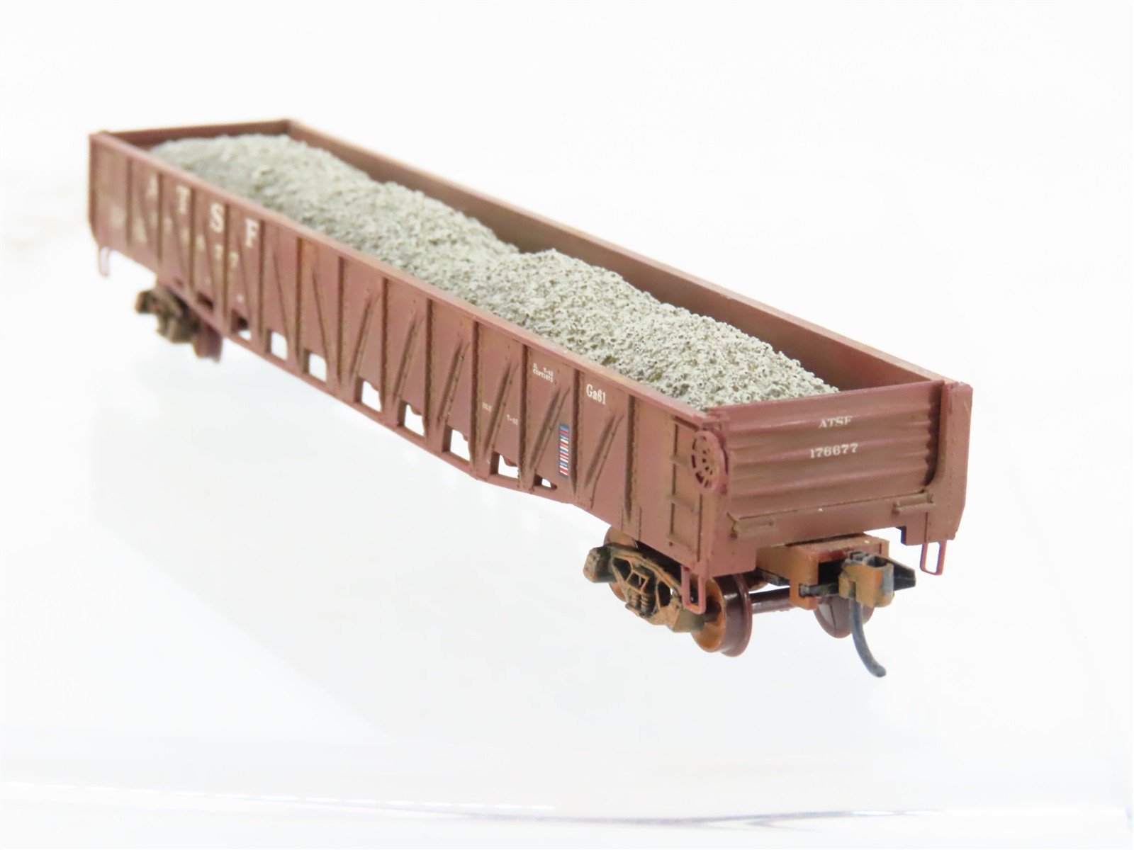 N Scale Micro-Trains 62030 ATSF Santa Fe 50' Gondola #176677 Weathered