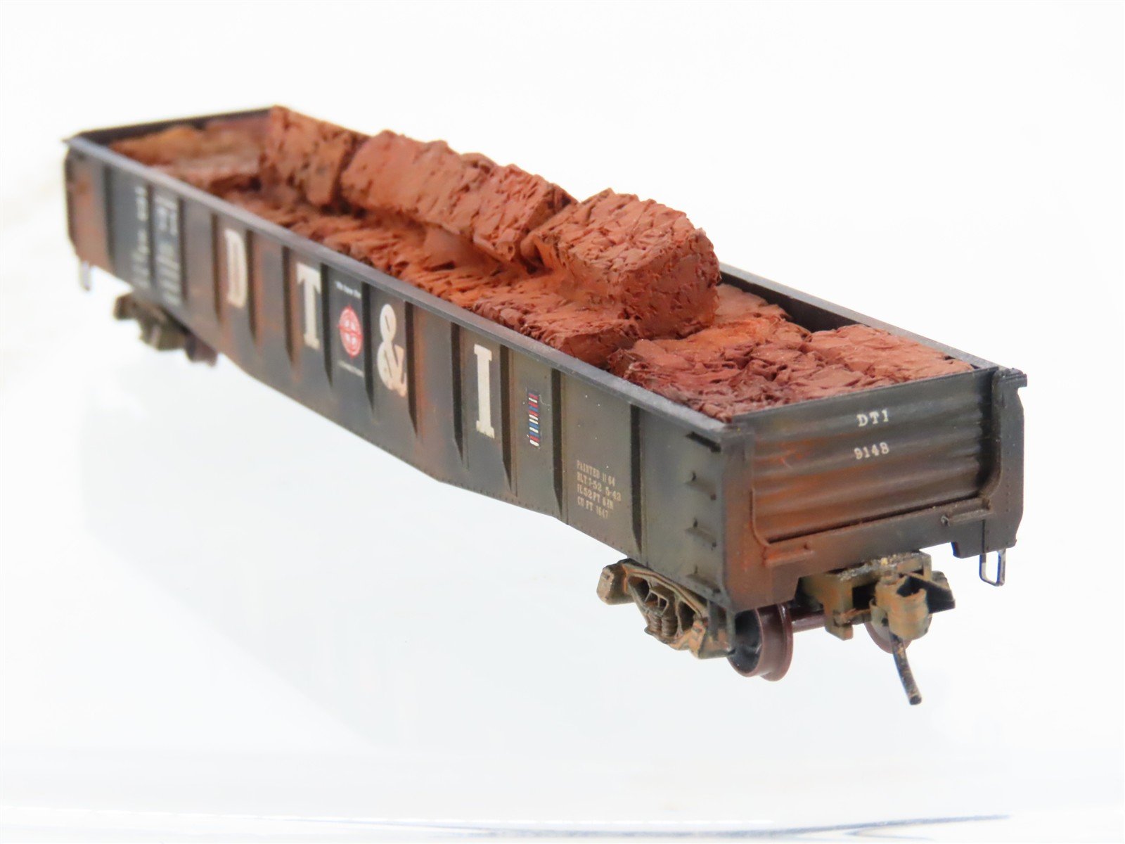 N Scale Micro-Trains 46077 DT&I Railway 50' Gondola #9148 w/Load Weathered