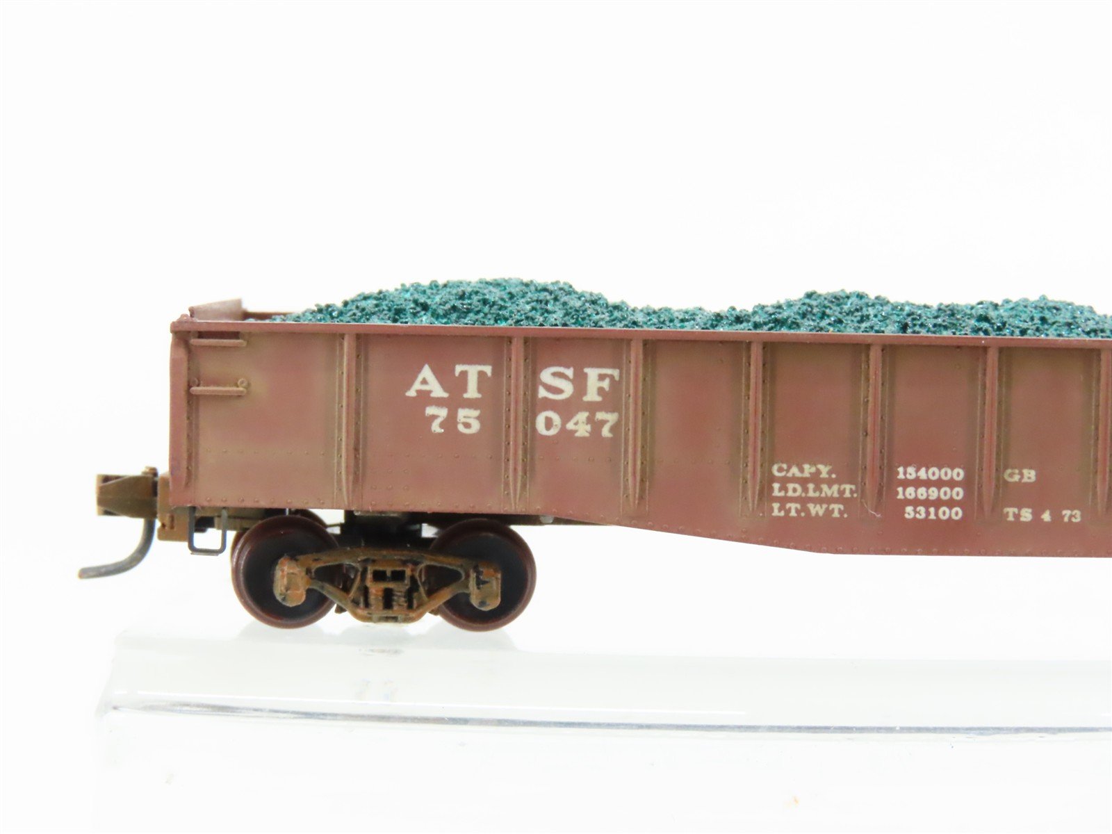 N Scale Micro-Trains MTL ATSF Santa Fe 50' Gondola #7504 w/Load Weathered