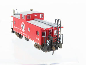 N Scale Atlas 43008 GN Great Northern Extend Vision Caboose #X66 Weathered