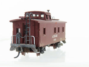 N Scale Micro-Trains/Kadee 50040 ATSF Santa Fe Caboose #1089 Weathered