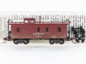 N Scale Micro-Trains/Kadee 50040 ATSF Santa Fe Caboose #1083 Weathered