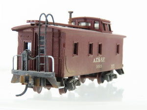 N Scale Micro-Trains/Kadee 50040 ATSF Santa Fe Caboose #1083 Weathered