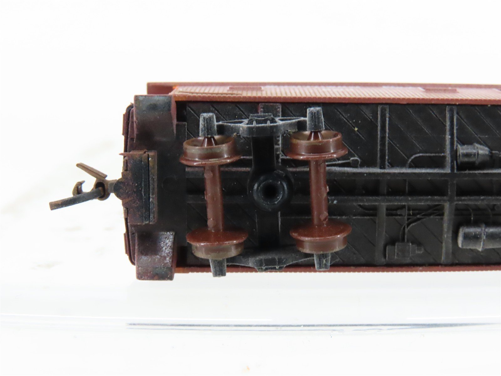 N Scale Micro-Trains/Kadee 50070 SP Southern Pacific Caboose #603 Weathered