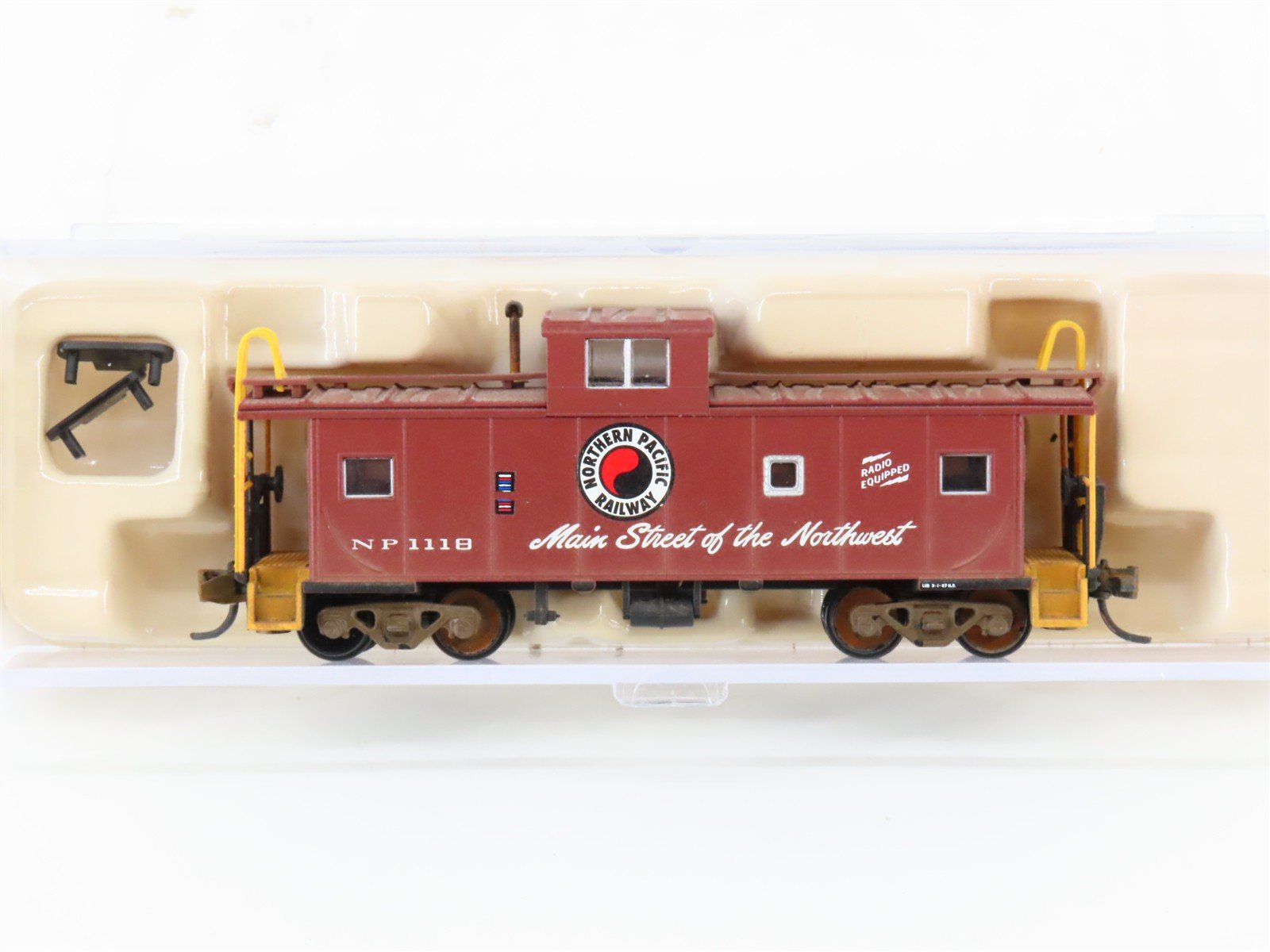 N Scale Atlas 43047 NP Northern Pacific Cupola Caboose #1118 Weathered