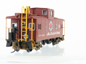 N Scale Atlas 43047 NP Northern Pacific Cupola Caboose #1118 Weathered