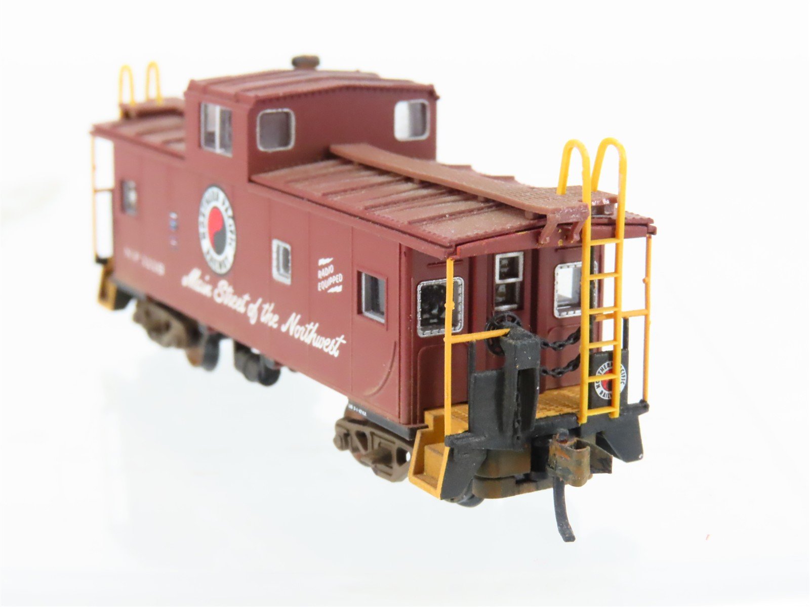 N Scale Atlas 43047 NP Northern Pacific Cupola Caboose #1118 Weathered