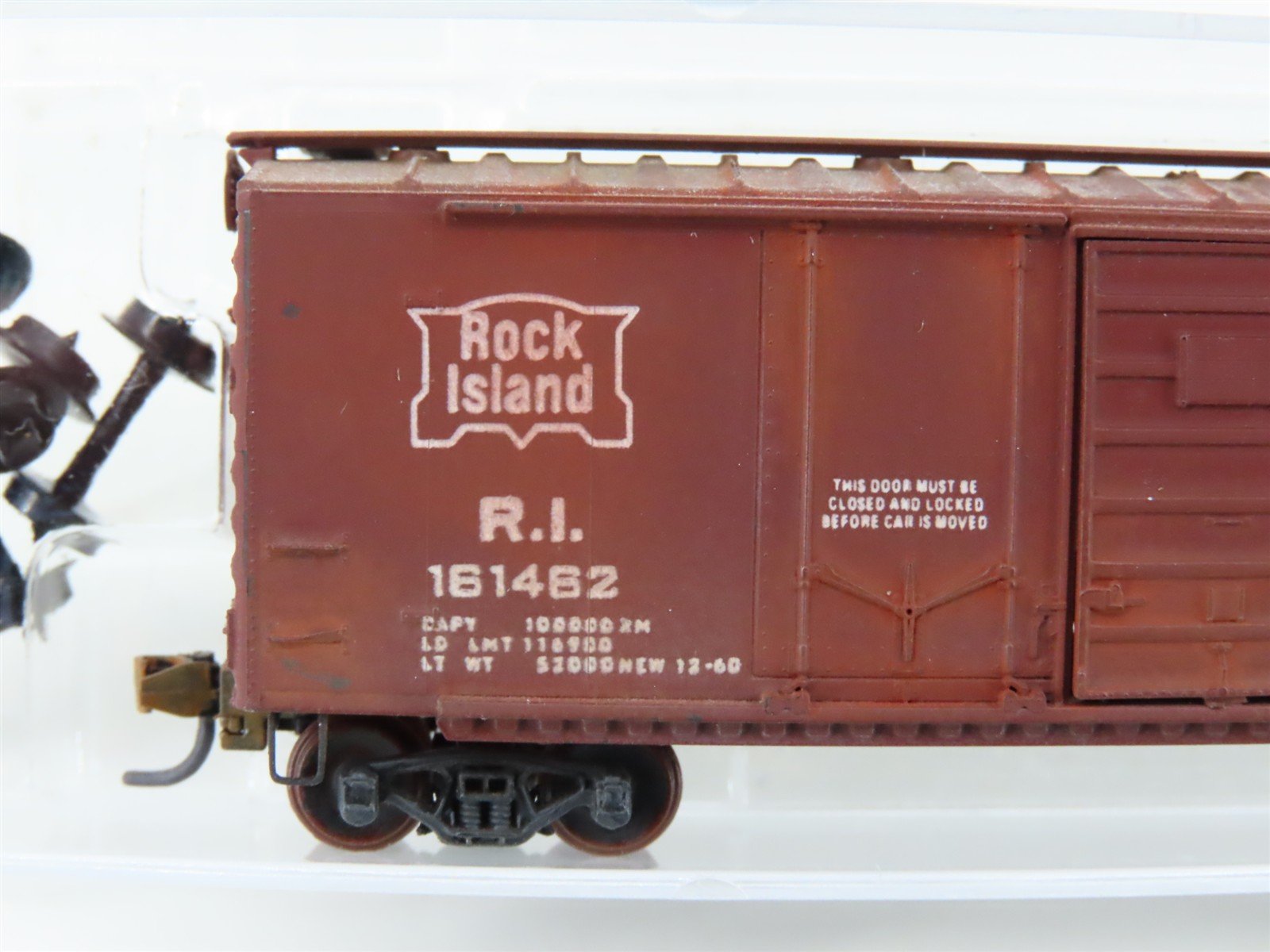 N Scale Micro-Trains MTL RI Rock Island 40' Boxcar #161462 Weathered