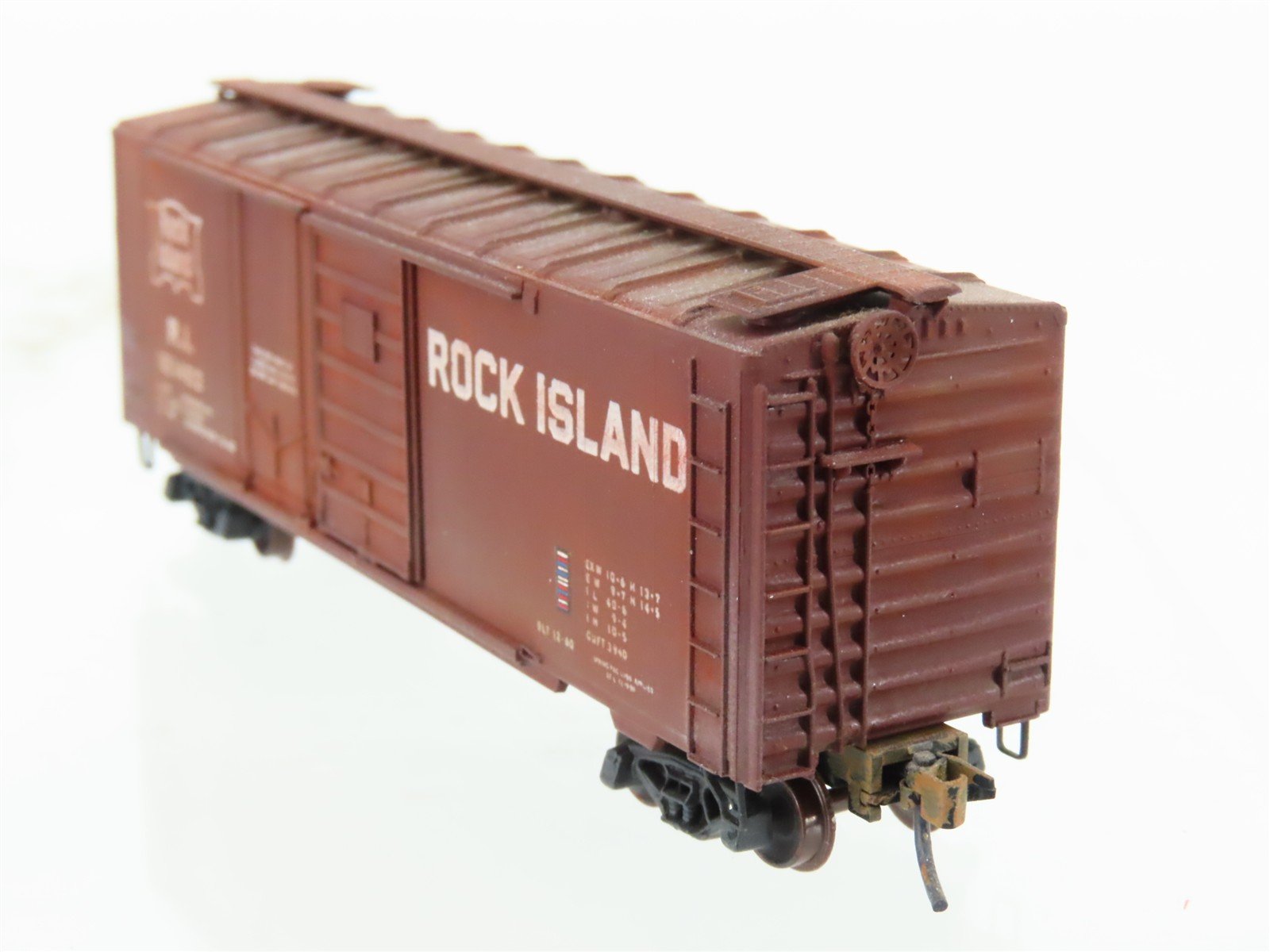 N Scale Micro-Trains MTL RI Rock Island 40' Boxcar #161462 Weathered