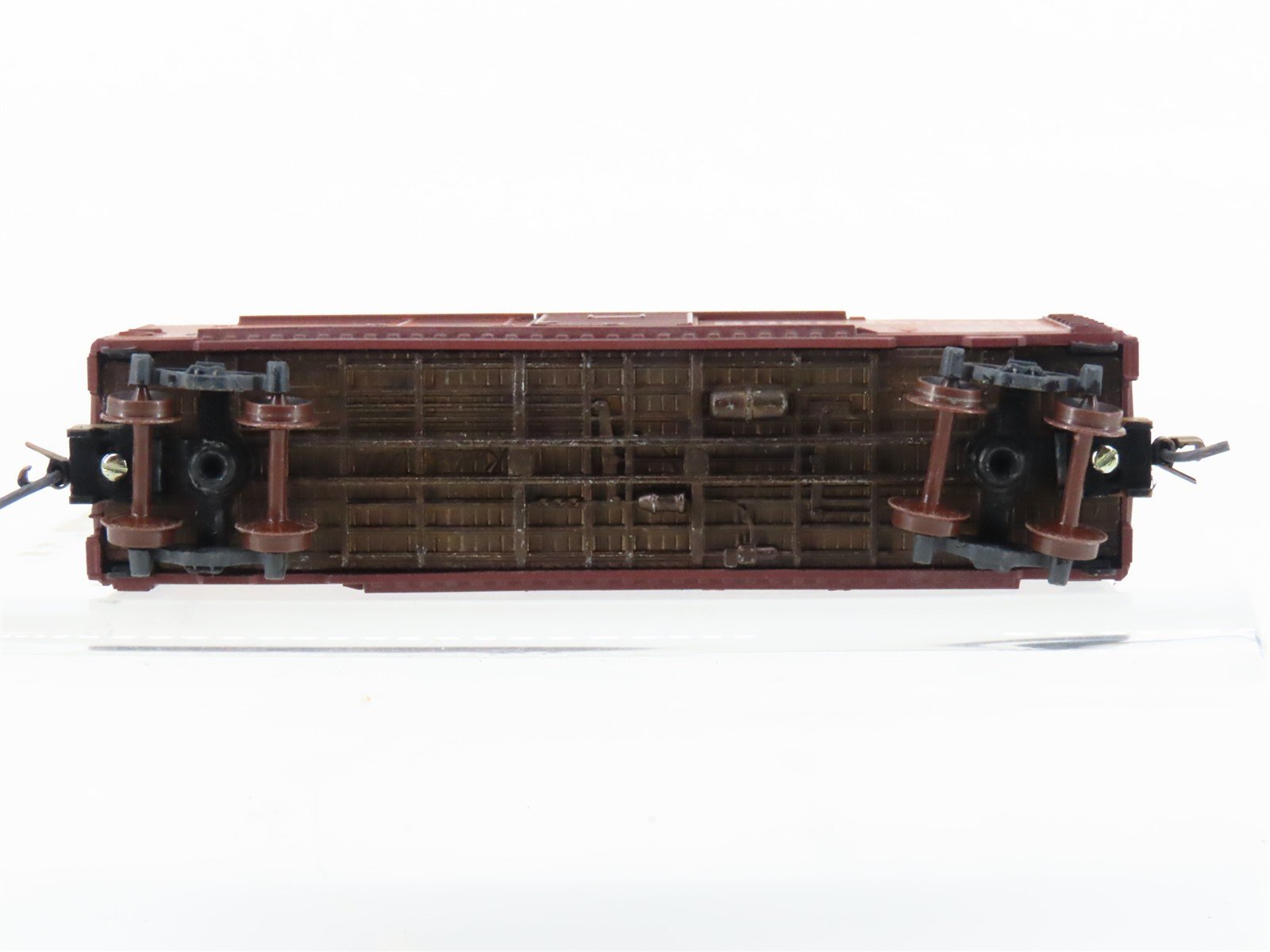 N Scale Micro-Trains MTL RI Rock Island 40' Boxcar #161462 Weathered