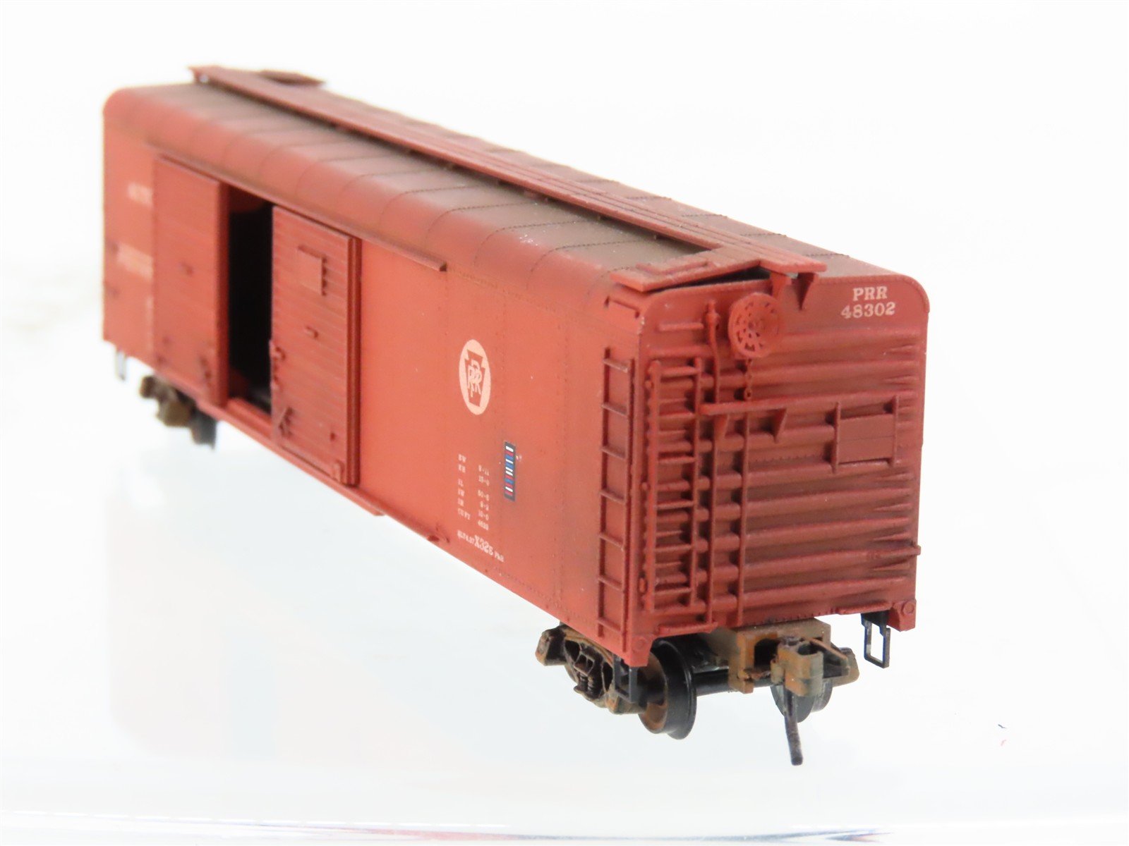 N Scale Micro-Trains MTL 79010 PRR Pennsylvania 50' Boxcar #48302 Weathered