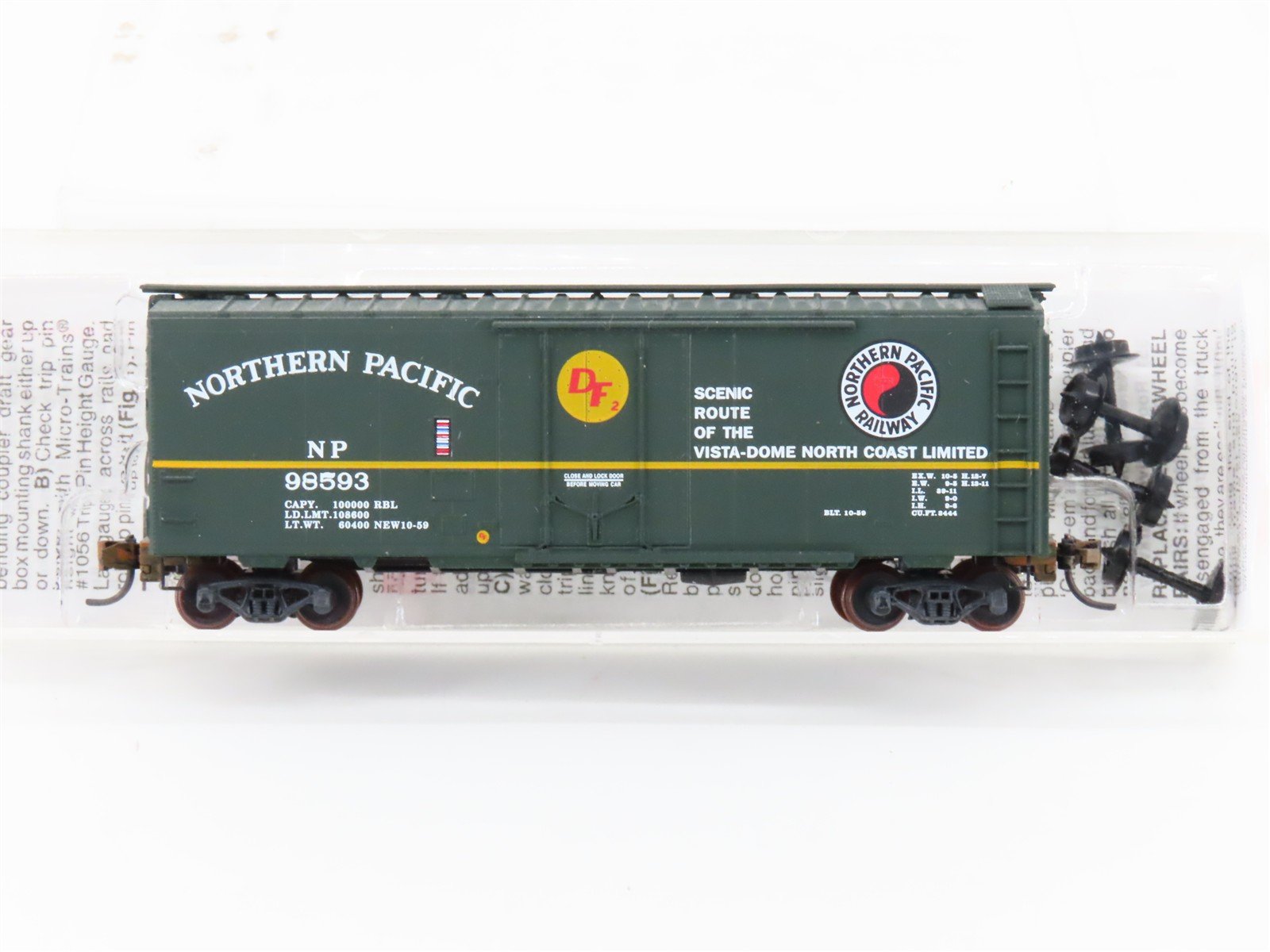 N Scale Micro-Trains MTL 21210 NP Northern Pacific 40' Boxcar #98593 Weathered