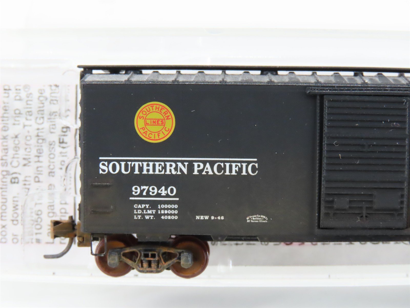 N Scale Micro-Trains MTL 20090 SP Southern Pacific 40' Boxcar #97940 Weathered