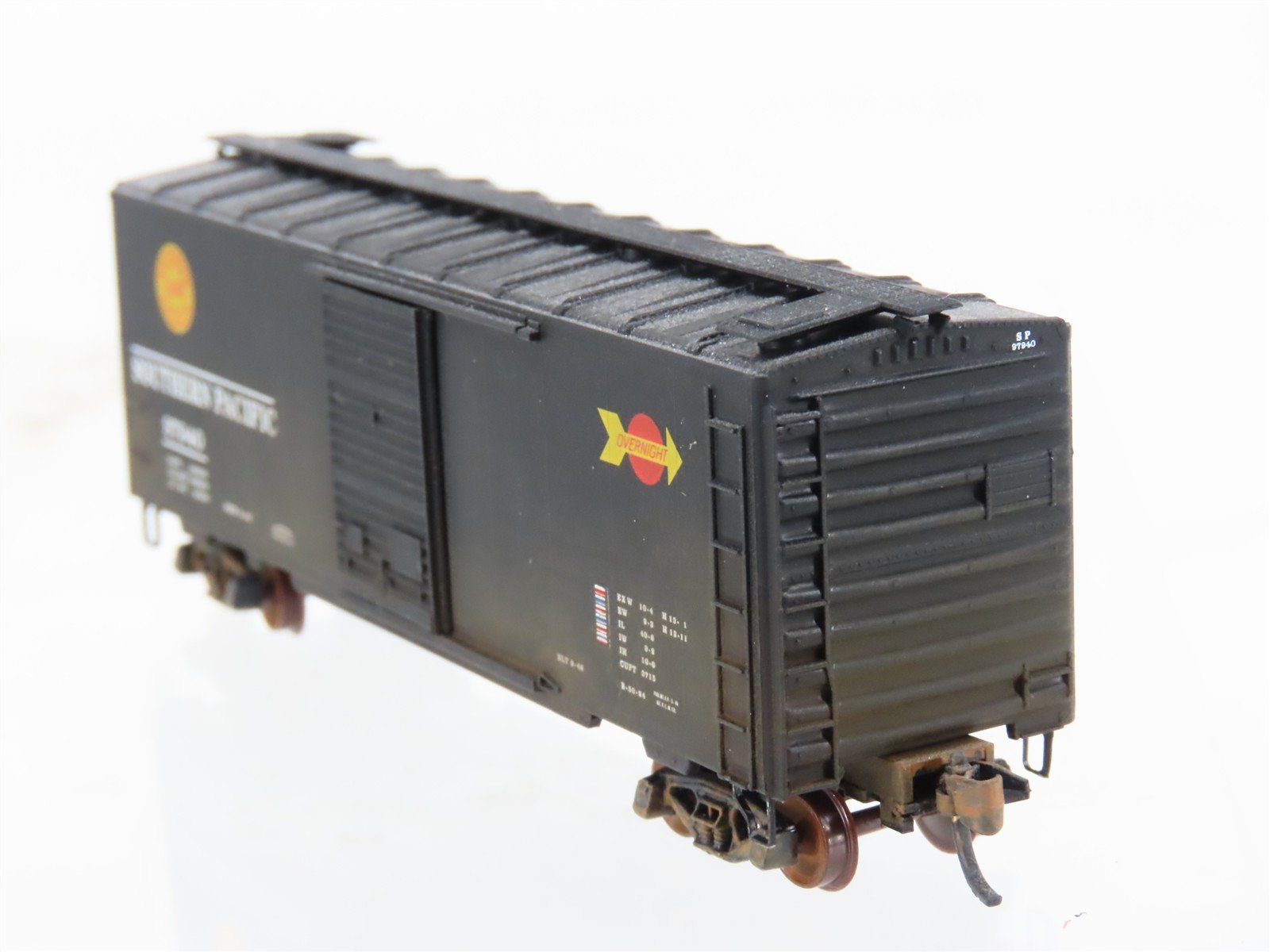 N Scale Micro-Trains MTL 20090 SP Southern Pacific 40' Boxcar #97940 Weathered