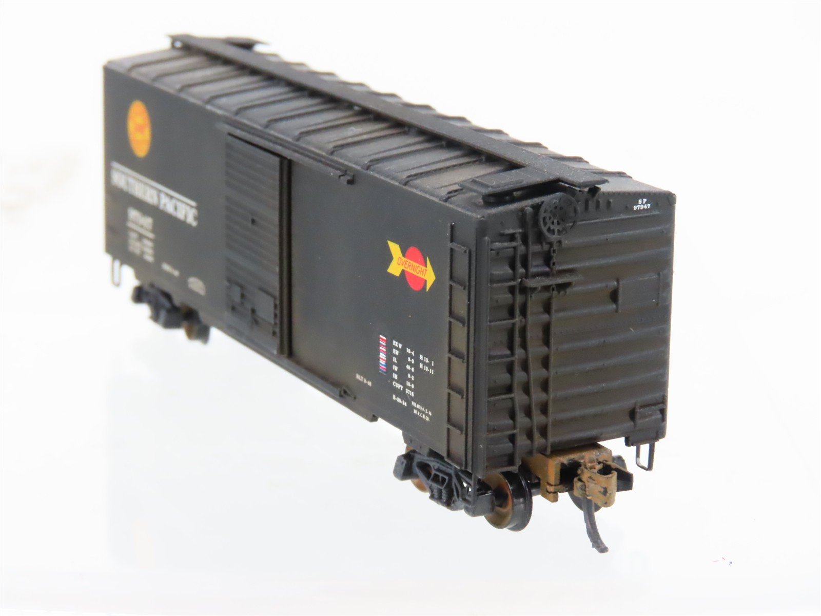 N Scale Micro-Trains MTL 20090 SP Southern Pacific 40' Boxcar #97947 Weathered