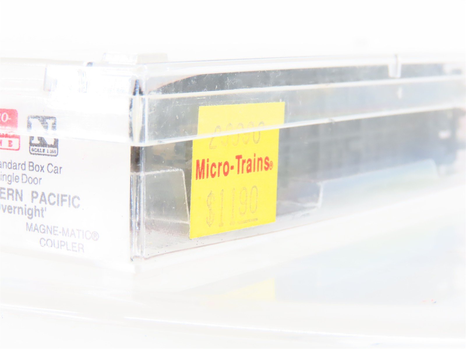N Scale Micro-Trains MTL 20090 SP Southern Pacific 40' Boxcar #97947 Weathered