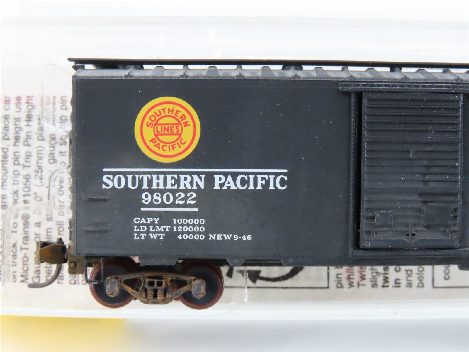 N Scale Micro-Trains MTL 20760 SP Southern Pacific 40' Boxcar #98022 Weathered