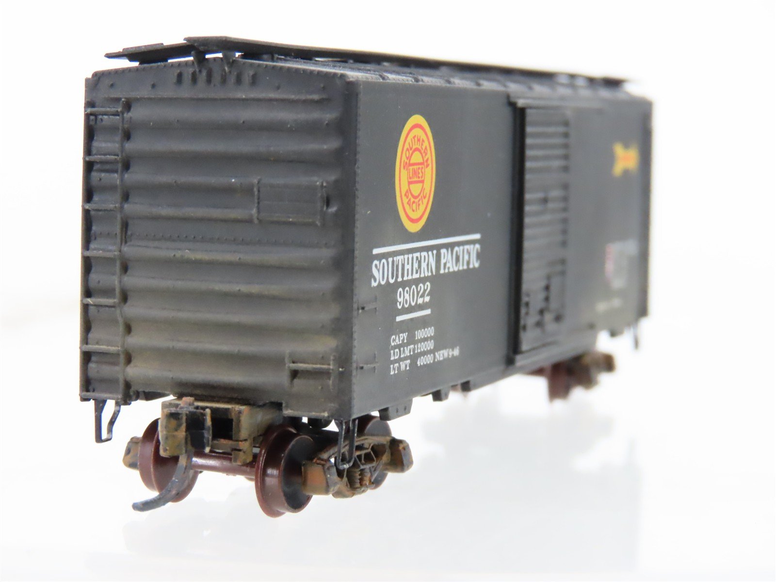 N Scale Micro-Trains MTL 20760 SP Southern Pacific 40' Boxcar #98022 Weathered