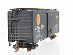 N Scale Micro-Trains MTL 20760 SP Southern Pacific 40' Boxcar #98022 Weathered