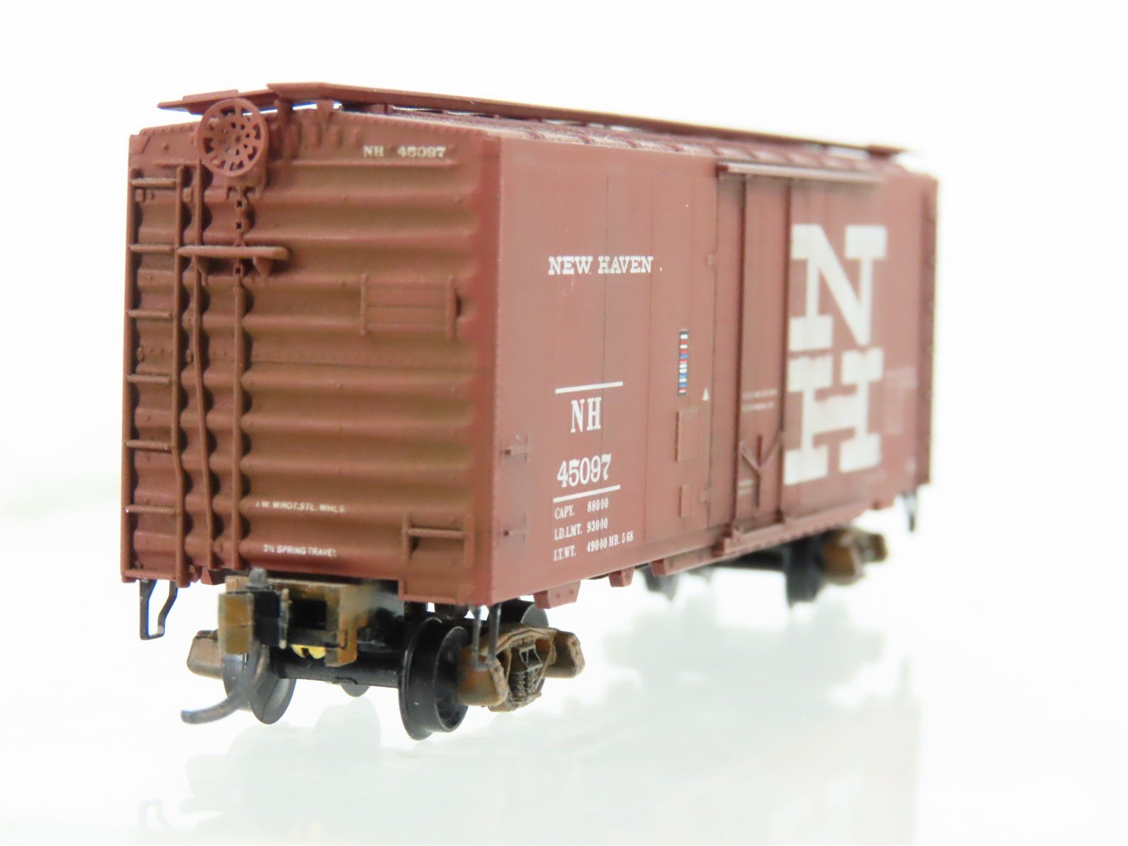 N Scale Micro-Trains MTL 21250 NH New Haven 40' Boxcar #45097 Weathered