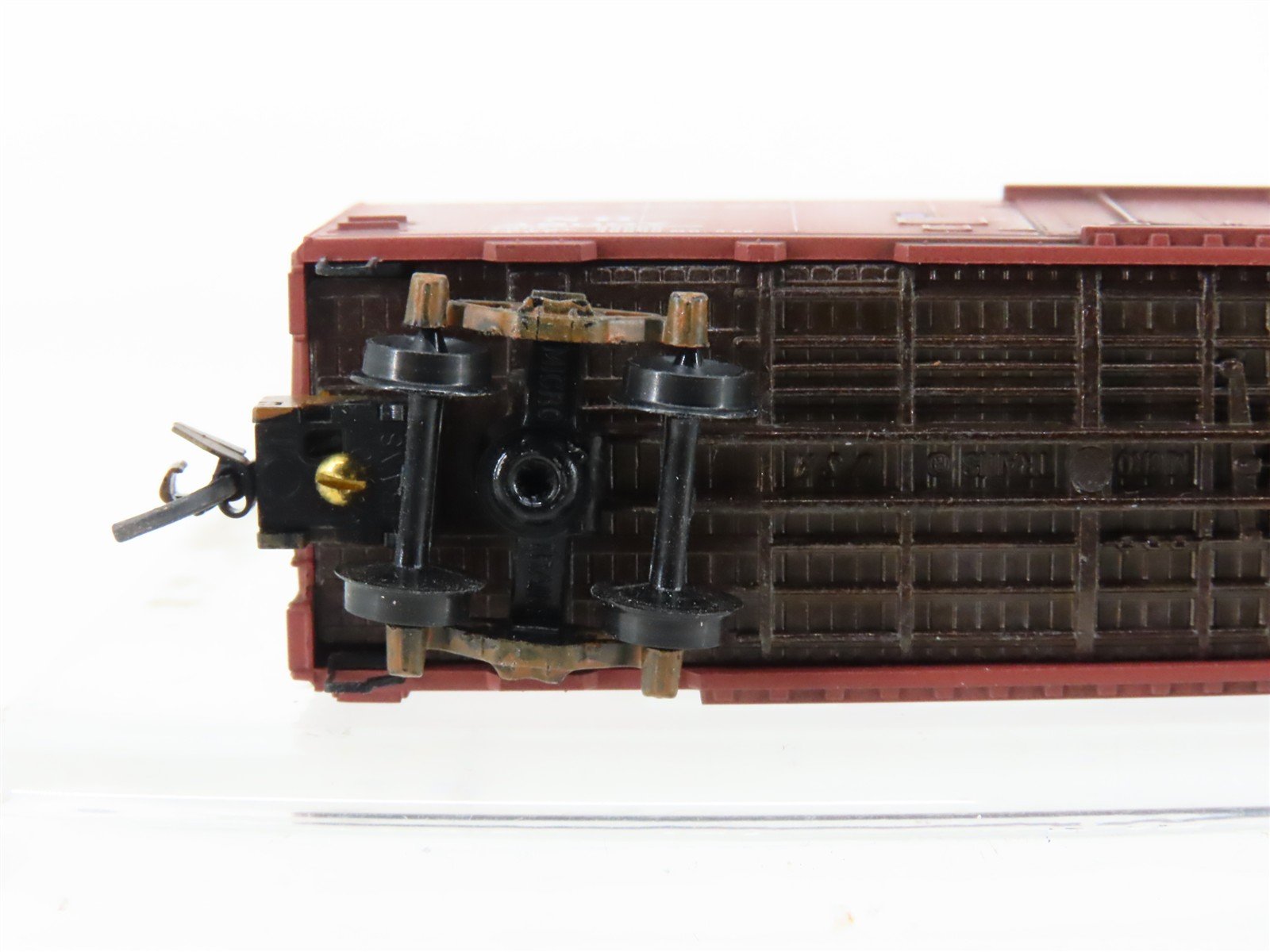 N Scale Micro-Trains MTL 21250 NH New Haven 40' Boxcar #45097 Weathered