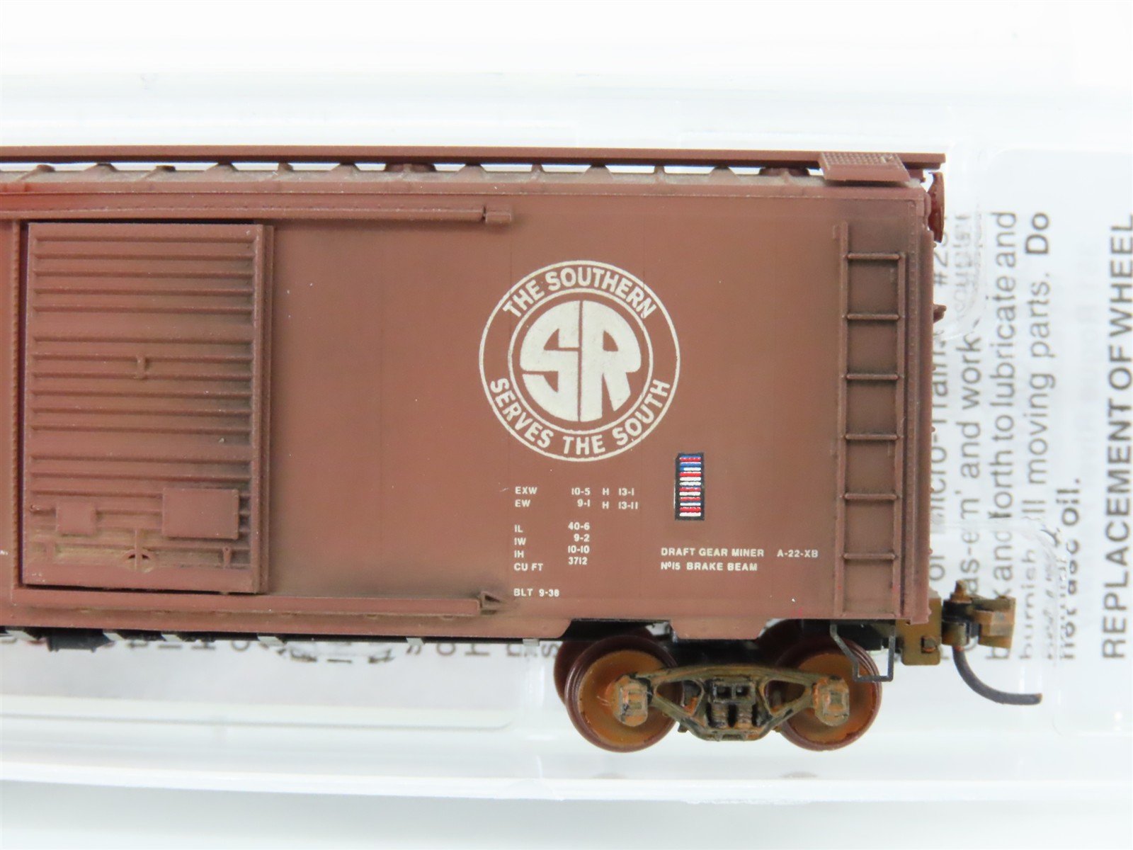 N Scale Micro-Trains MTL 02000530 Southern 40' Boxcar #10043 Weathered