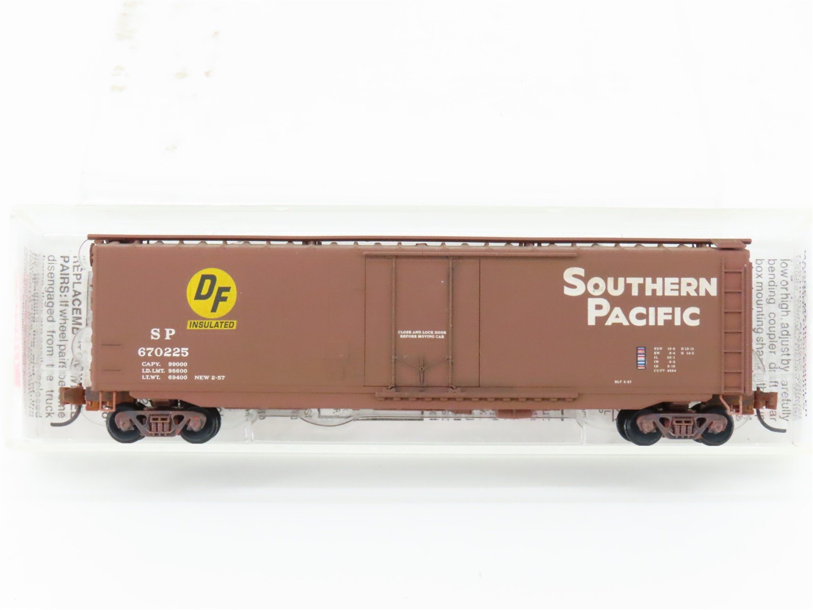 N Scale Micro-Trains MTL 32380 Southern Pacific 50' Boxcar #670225 Weathered