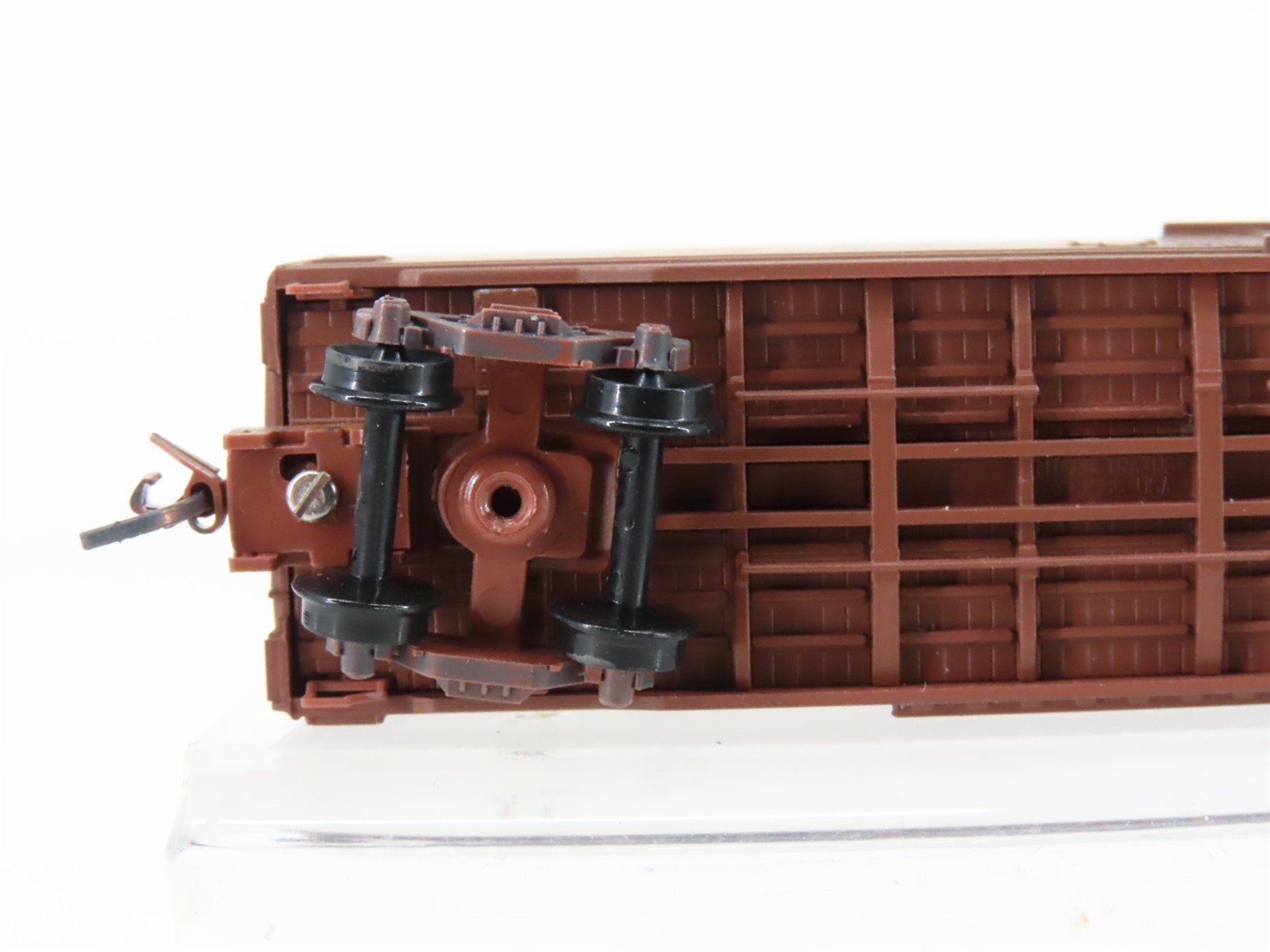 N Scale Micro-Trains MTL 32380 Southern Pacific 50' Boxcar #670225 Weathered