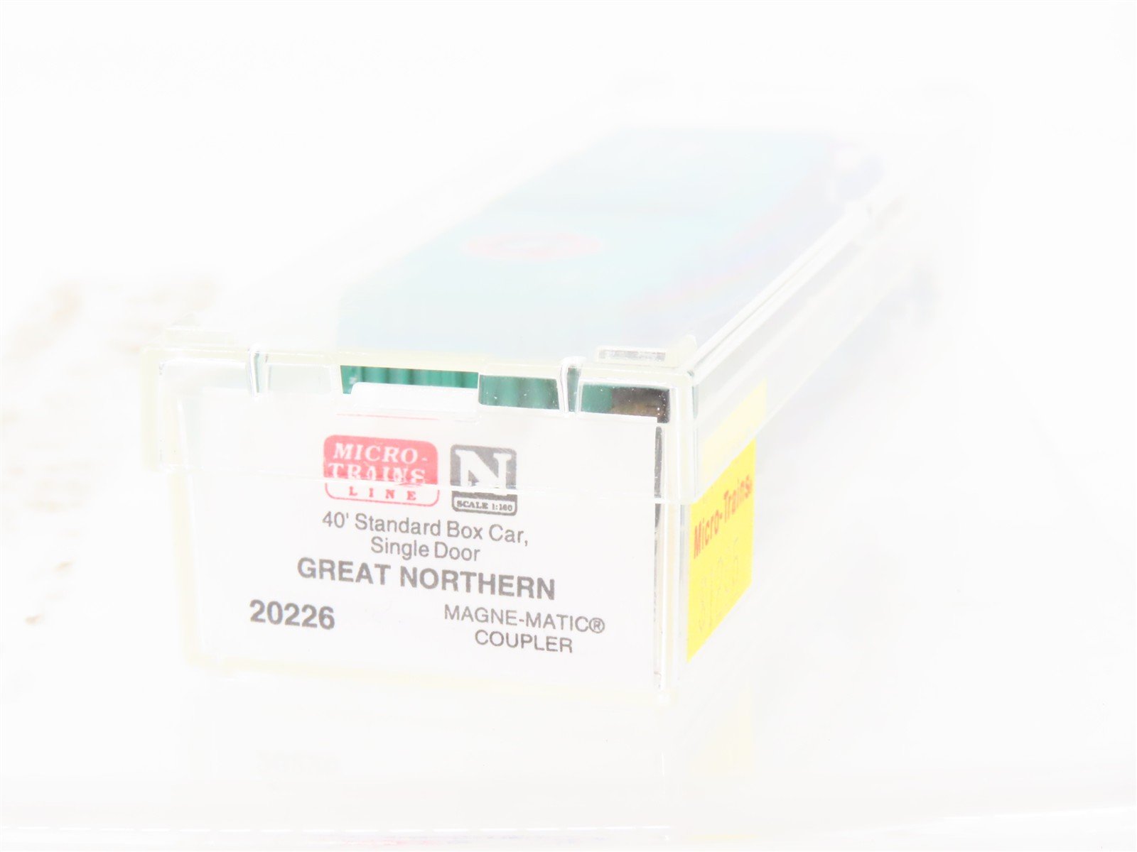 N Scale Micro-Trains MTL 20226 GN Great Northern 40' Boxcar #39992 Weathered
