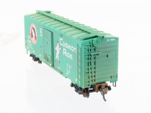 N Scale Micro-Trains MTL 20680 GN Great Northern 40' Boxcar #39996 Weathered