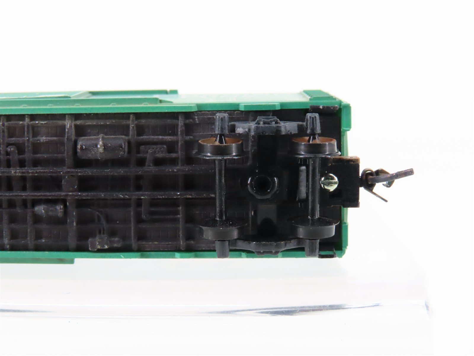 N Scale Micro-Trains MTL 20680 GN Great Northern 40' Boxcar #39996 Weathered