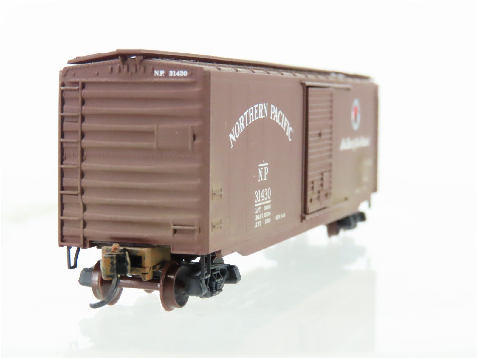 N Scale Micro-Trains MTL 31060 NP Northern Pacific 50' Boxcar #31430 Weathered