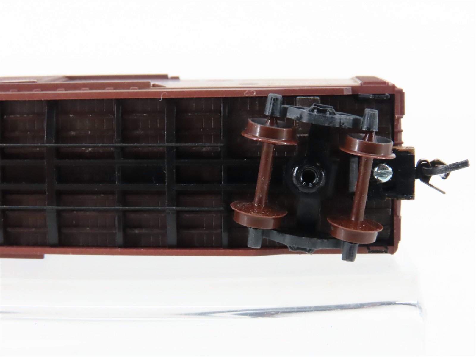 N Scale Micro-Trains MTL 31060 NP Northern Pacific 50' Boxcar #31430 Weathered