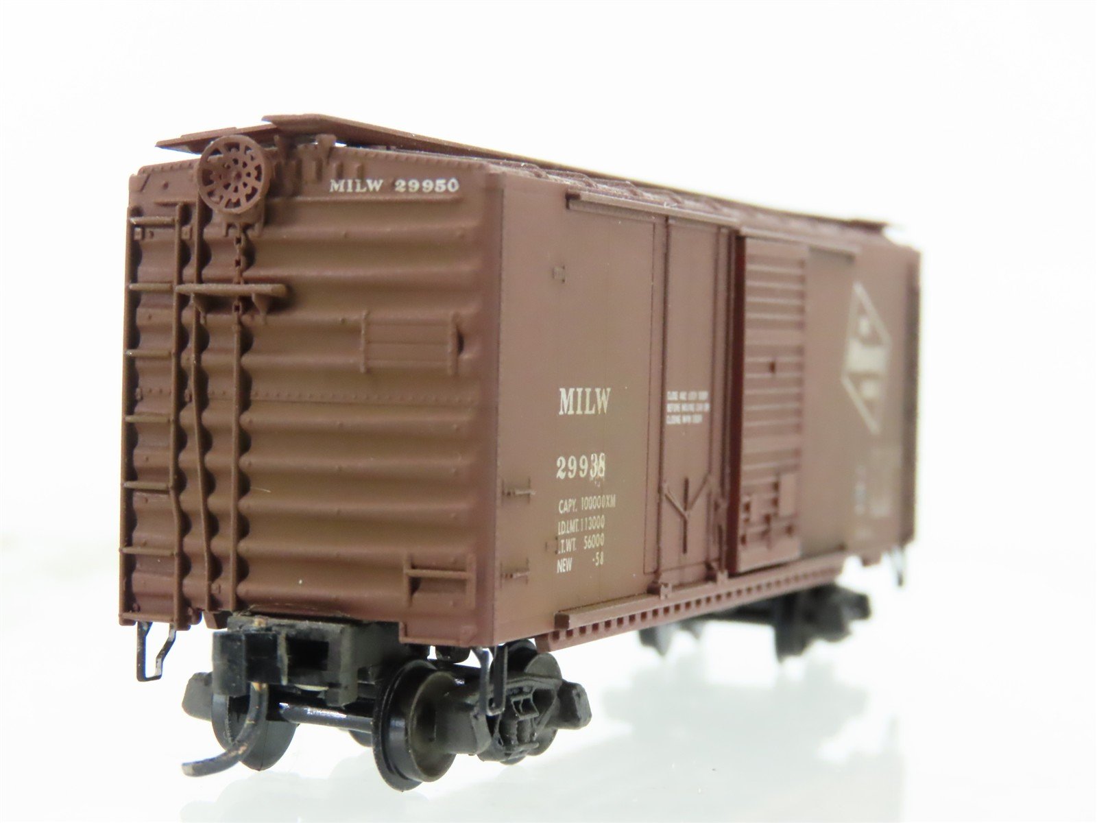 N Scale Micro-Trains MTL 22180 MILW Milwaukee Road 40' Boxcar #22938 Weathered