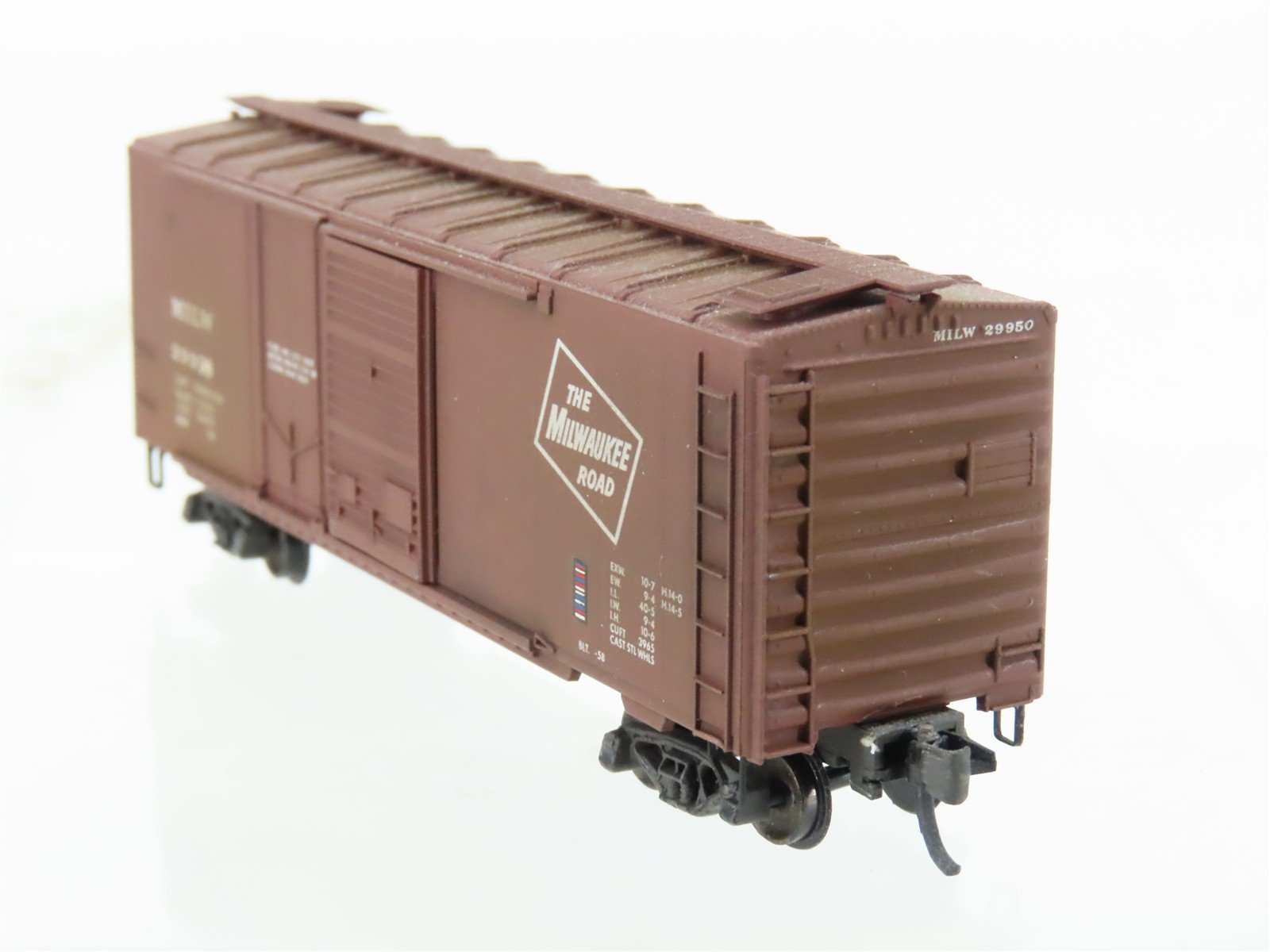 N Scale Micro-Trains MTL 22180 MILW Milwaukee Road 40' Boxcar #22938 Weathered