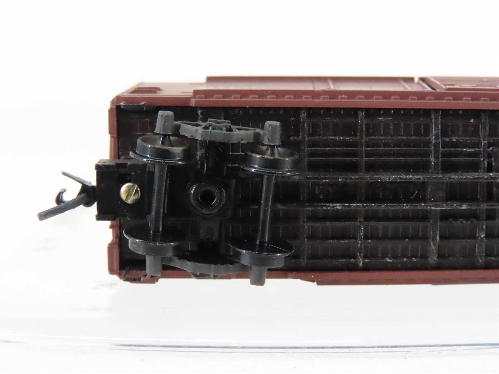 N Scale Micro-Trains MTL 22180 MILW Milwaukee Road 40' Boxcar #22938 Weathered