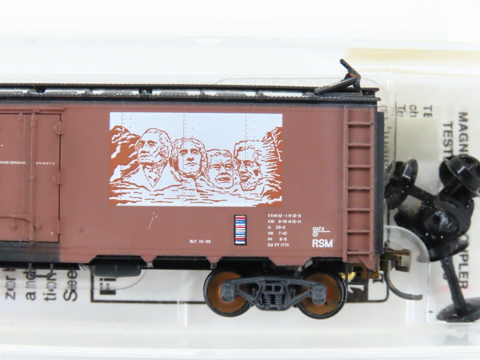 N Micro-Trains MTL 59530 URTC Black Hills Packing Reefer 40' #20039 Weathered