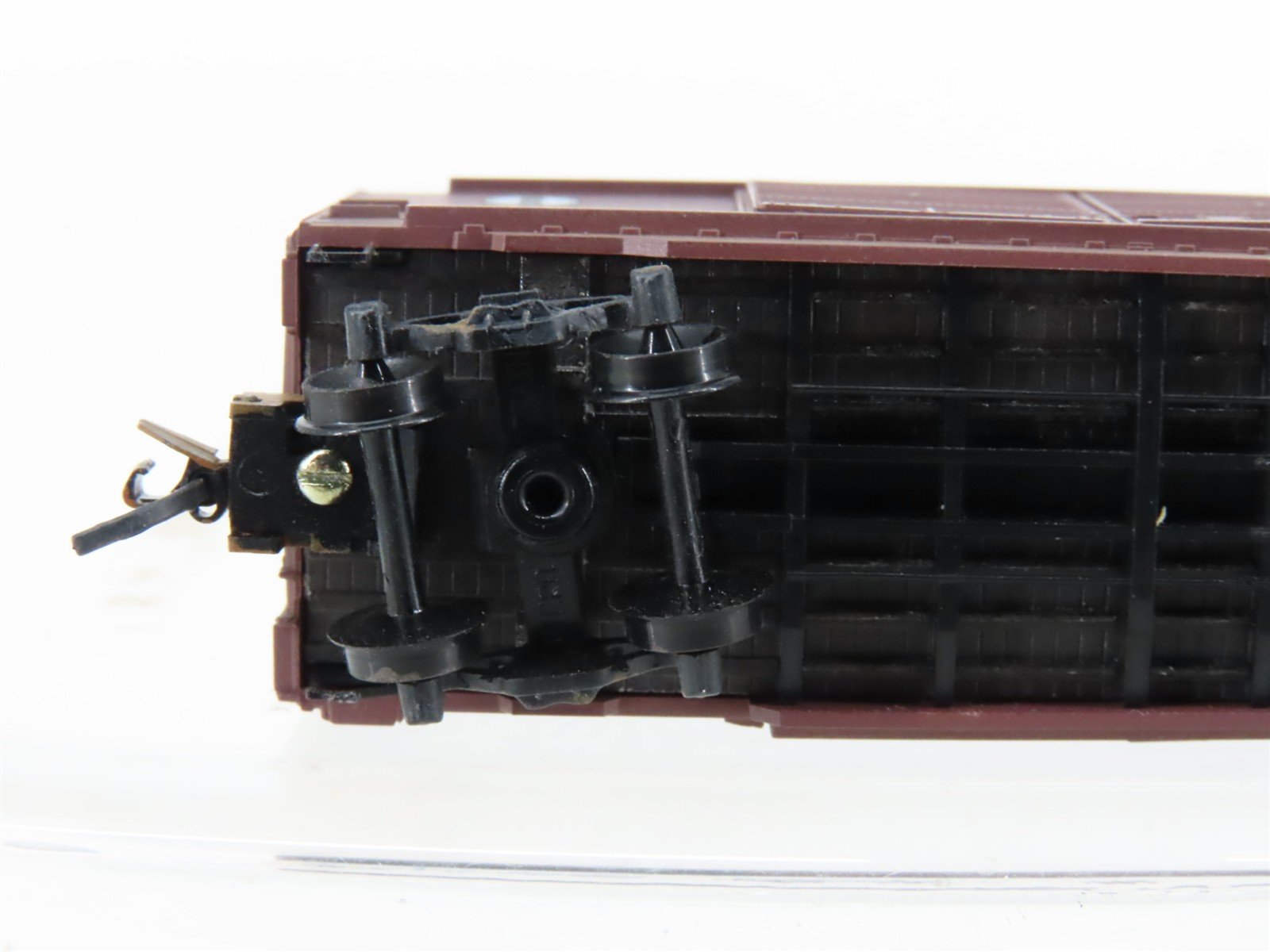 N Scale Micro-Trains MTL 23290 ATSF Santa Fe 40' Boxcar #64279 Weathered