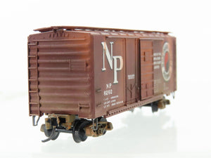 N Scale Micro-Trains MTL 22040 NP Northern Pacific 40' Boxcar #8292 Weathered