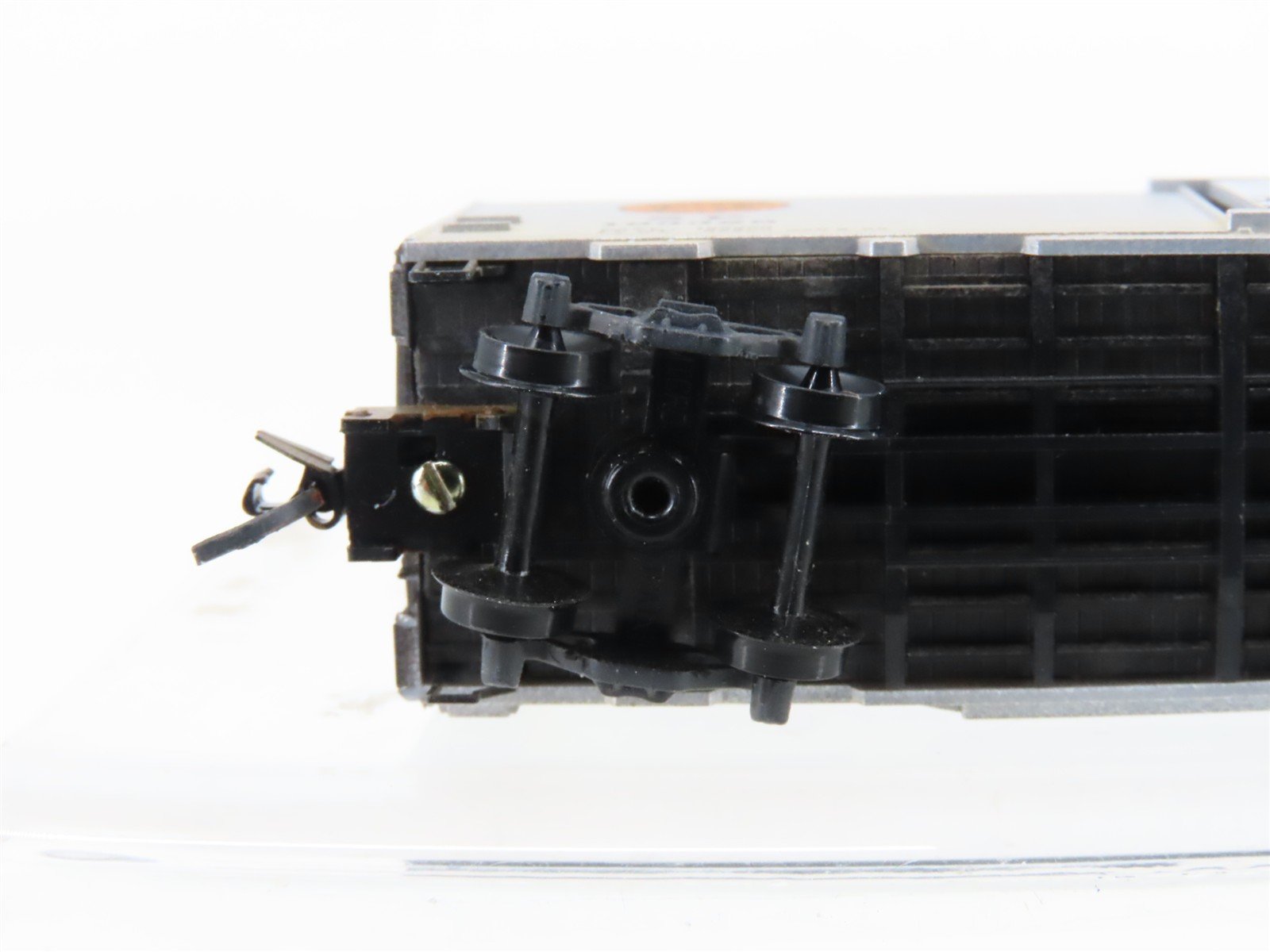 N Scale Micro-Trains 20760 SP Southern Pacific 40' Boxcar #163326 Weathered