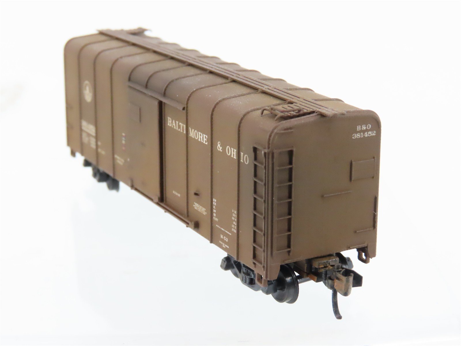 N Scale Micro-Trains 20346/1 B&O Baltimore & Ohio 40' Boxcar #381452 Weathered