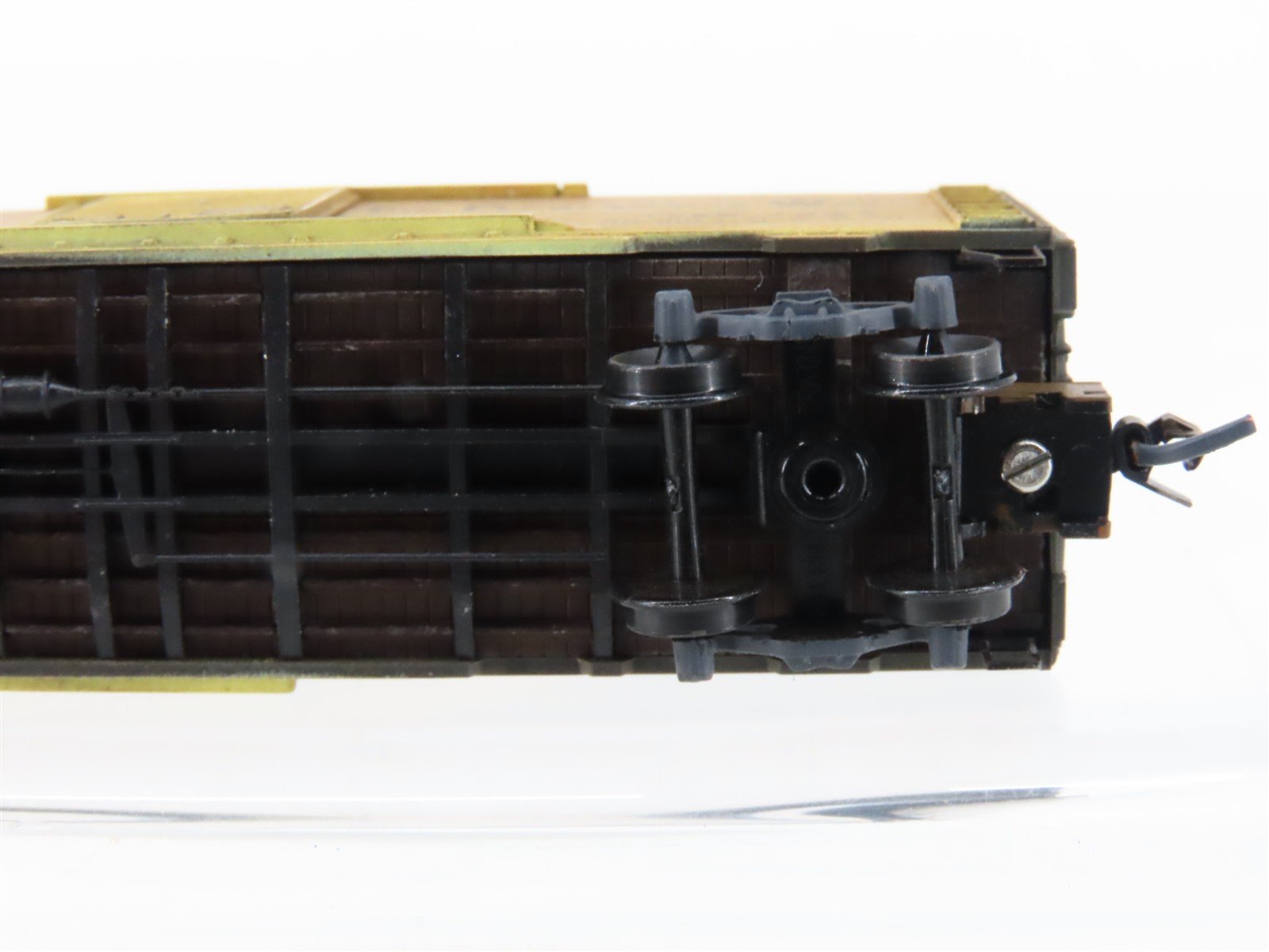 N Micro-Trains 02000716 TP&W Toledo Peoria Western 40' Boxcar #7069 Weathered